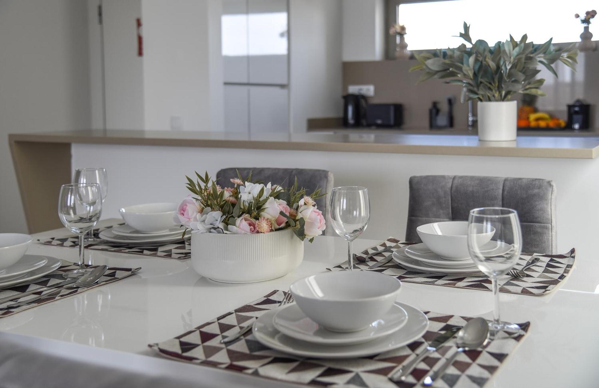 Luxury Oasis Sea View Apartment Portimao Exterior photo