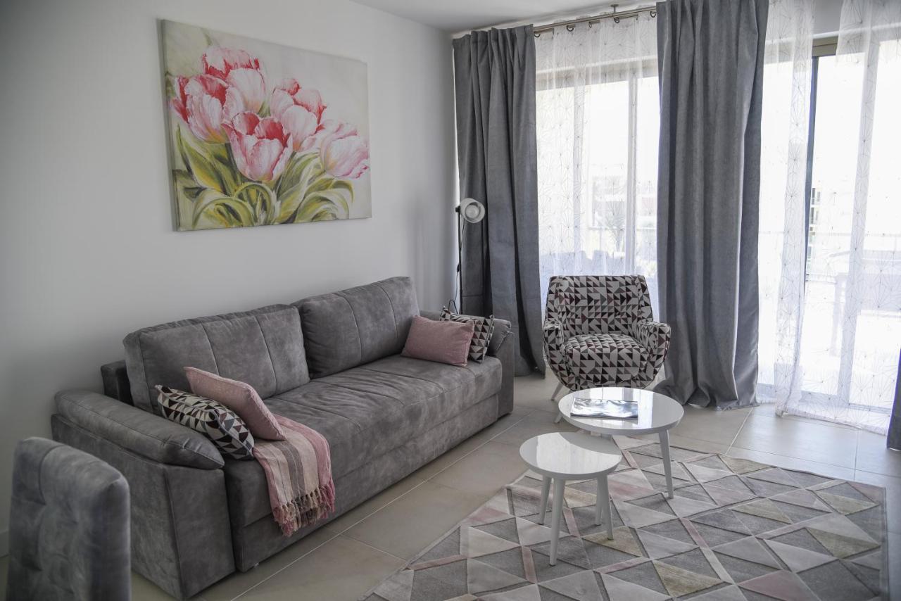 Luxury Oasis Sea View Apartment Portimao Exterior photo
