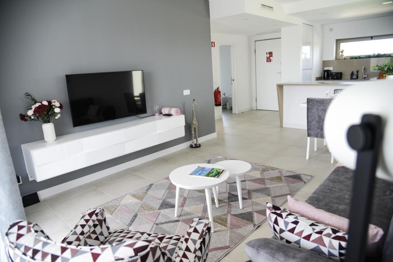 Luxury Oasis Sea View Apartment Portimao Exterior photo