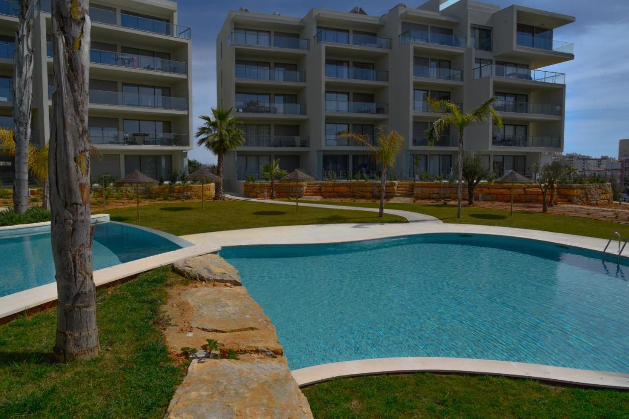 Luxury Oasis Sea View Apartment Portimao Exterior photo
