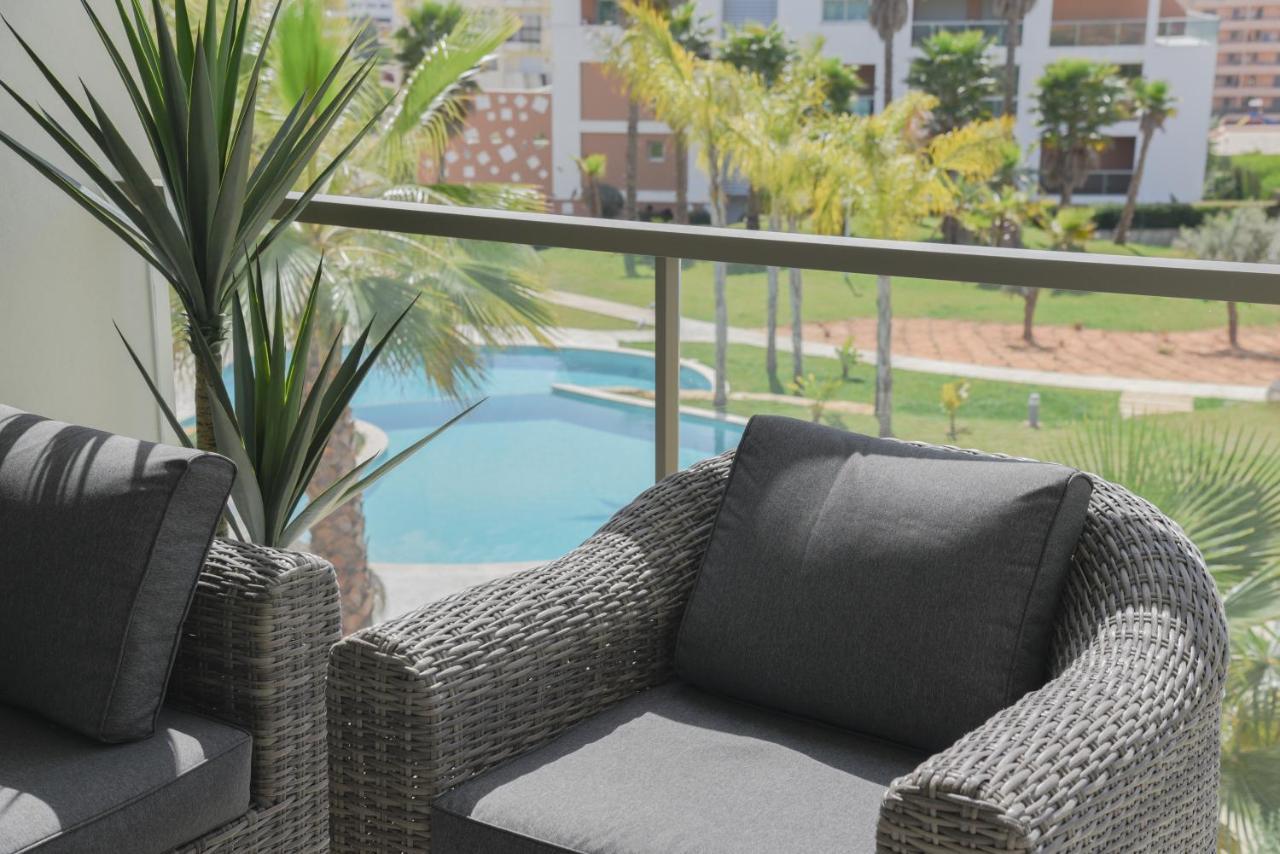 Luxury Oasis Sea View Apartment Portimao Exterior photo